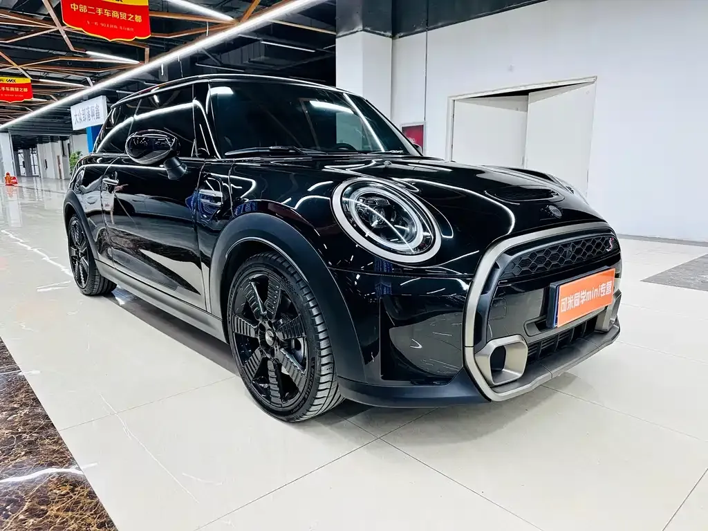 MINI Cooper (3-door) 2024 из CN, фото 4