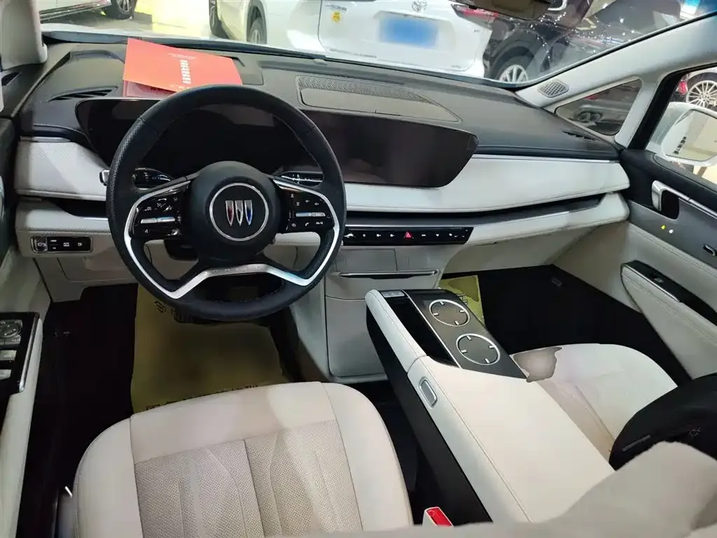 Buick GL8 Hybrid — фото 10