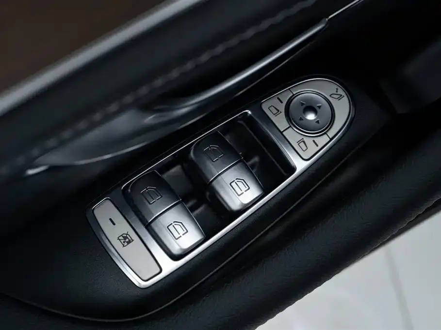 Mercedes-Benz E-Class 2022 из CN, фото 6