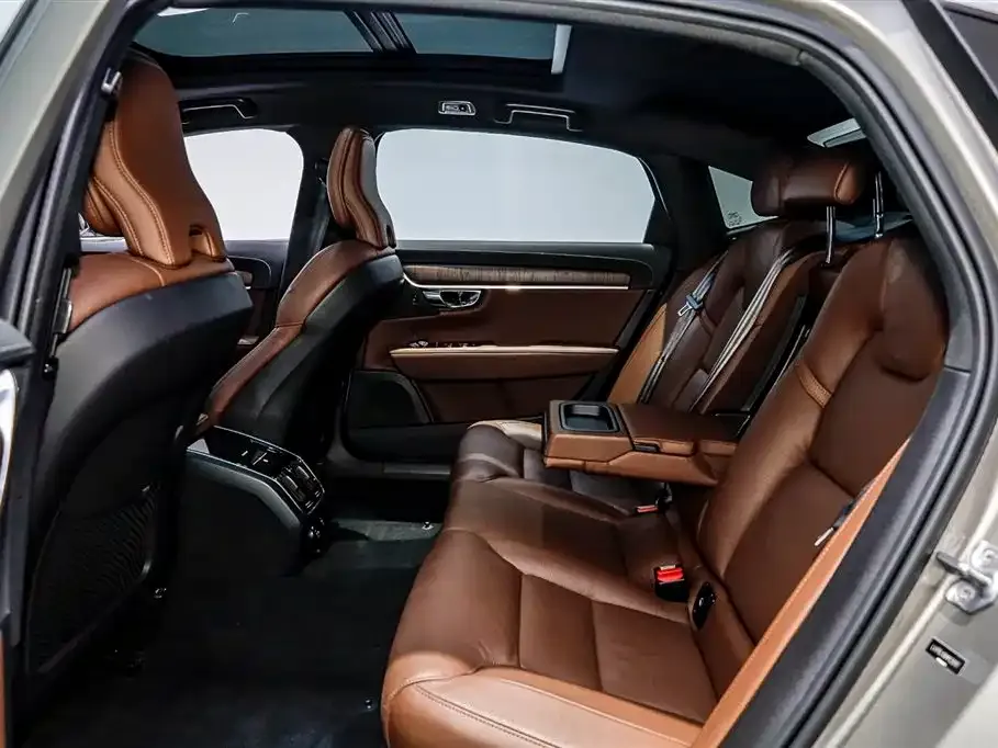 Volvo S90 2021 из CN, фото 10