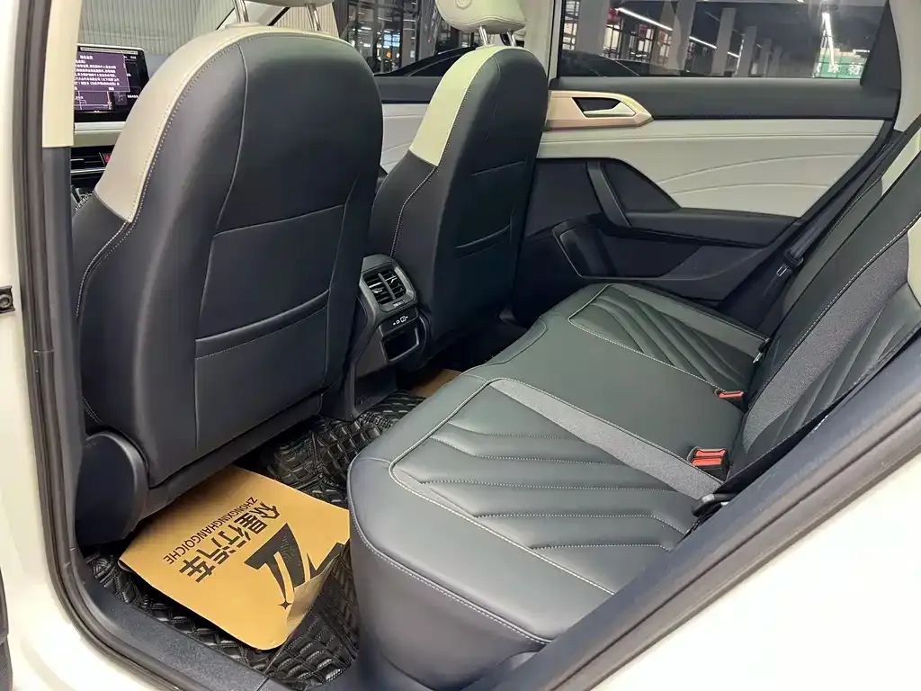 Volkswagen Tharu — фото 4
