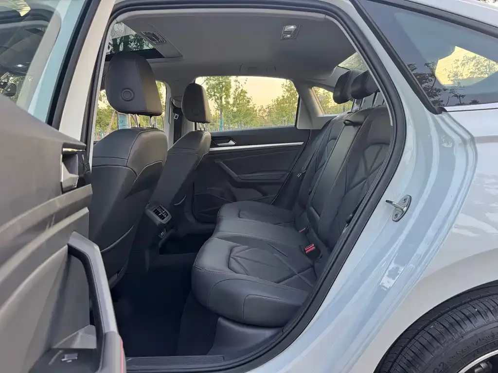 Volkswagen Lavida 2024 из CN, фото 10