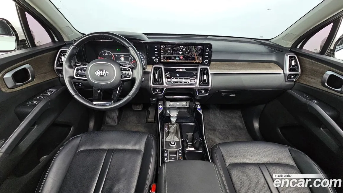 Kia Sorento — фото 7