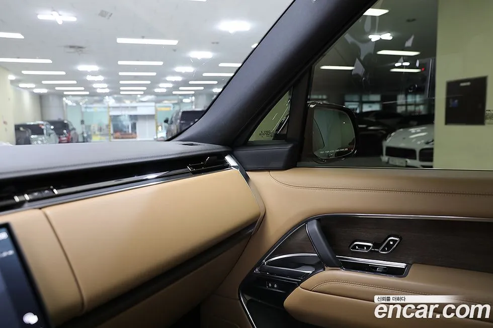 Land Rover Range Rover 2023 из KR, фото 9