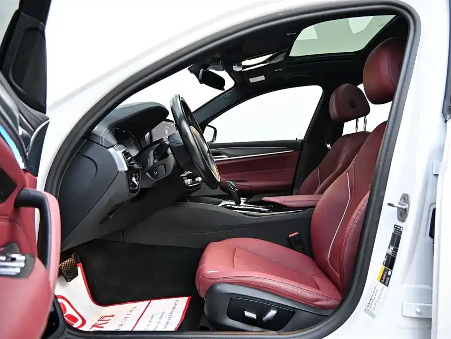 BMW 5 Series New Energy — фото 10
