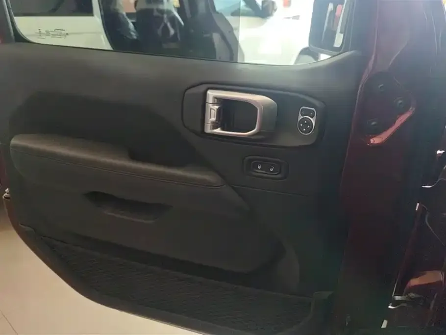 Jeep Wrangler 2022 из CN, фото 7