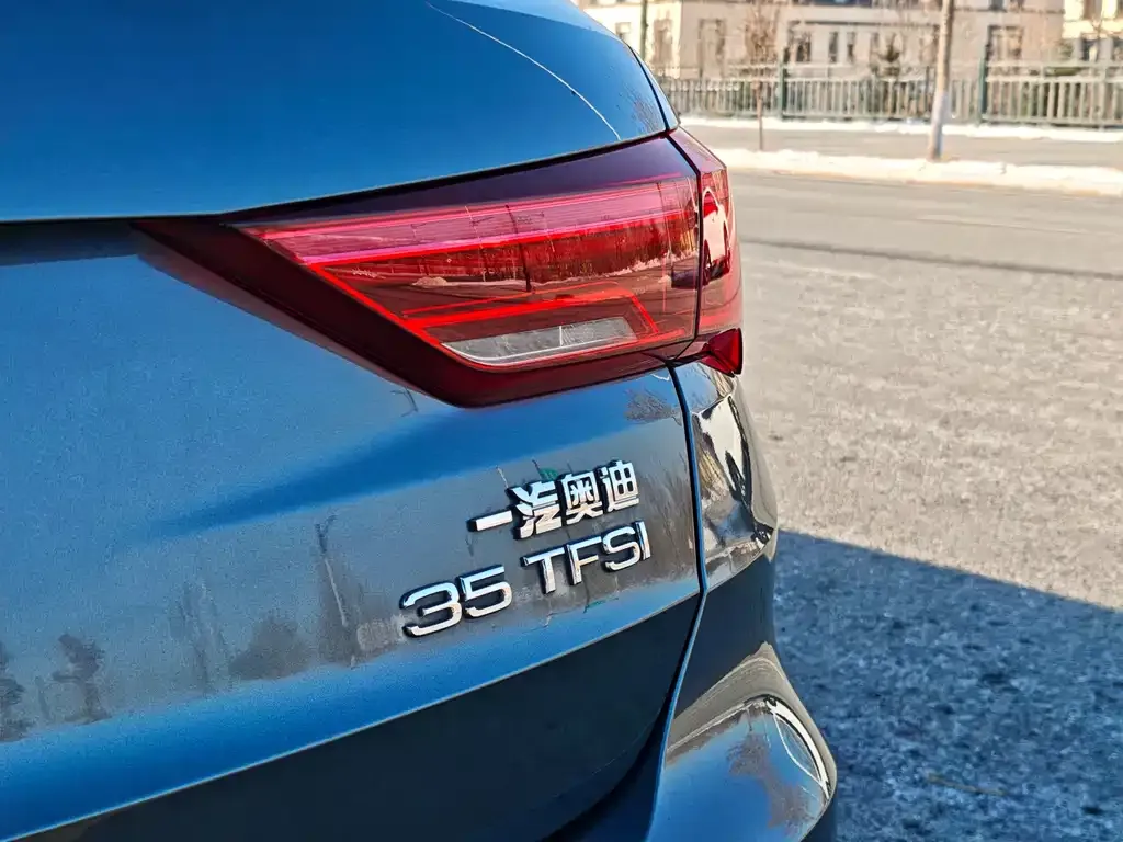 Audi Q3 2021 из CN, фото 4