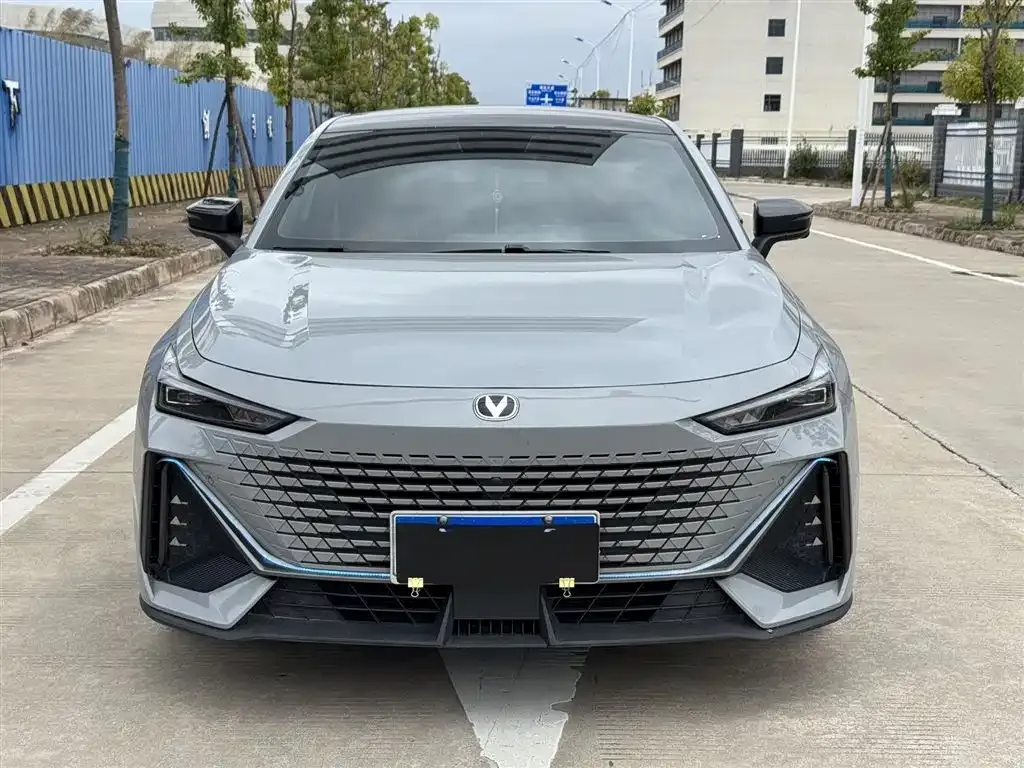 Changan UNI-V 2023 из CN, фото 2