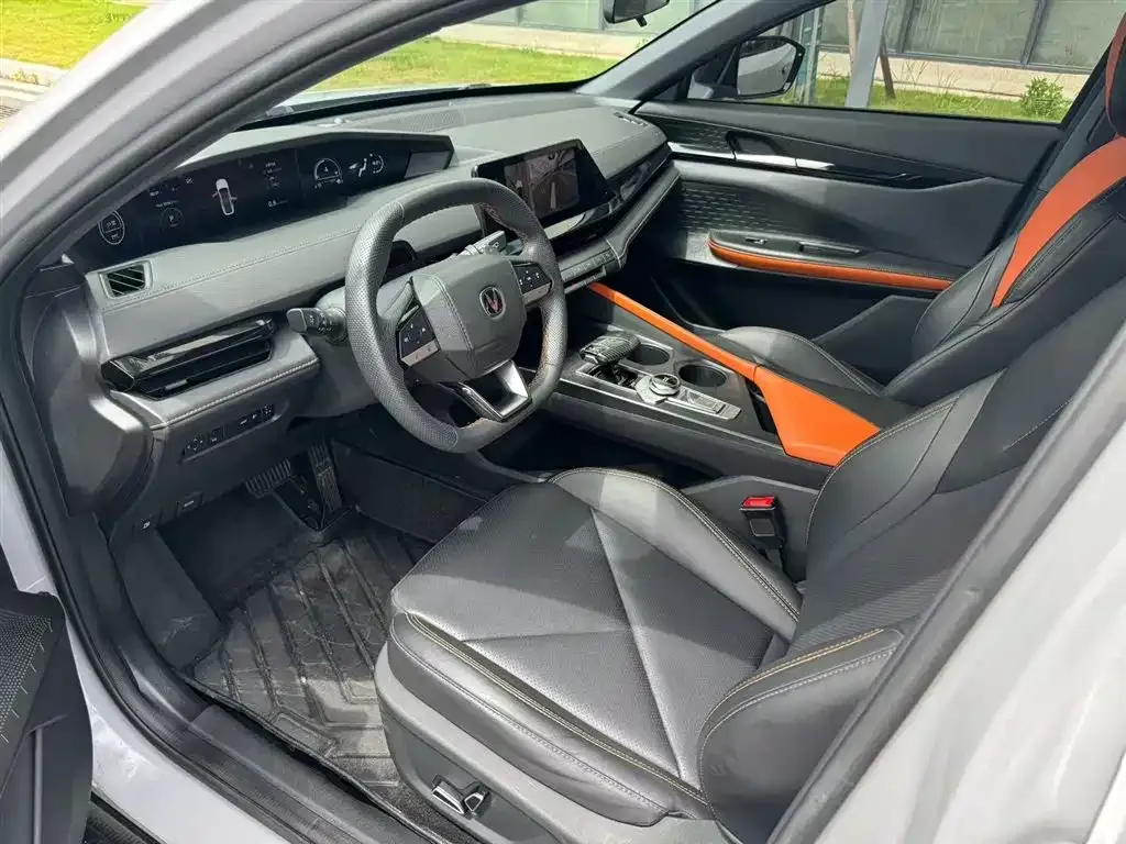 Changan UNI-V 2023 из CN, фото 4