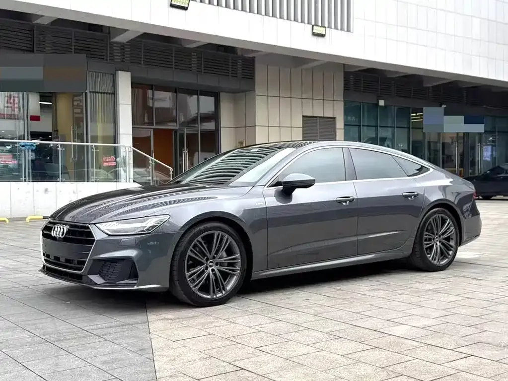 Audi A7 — фото 1