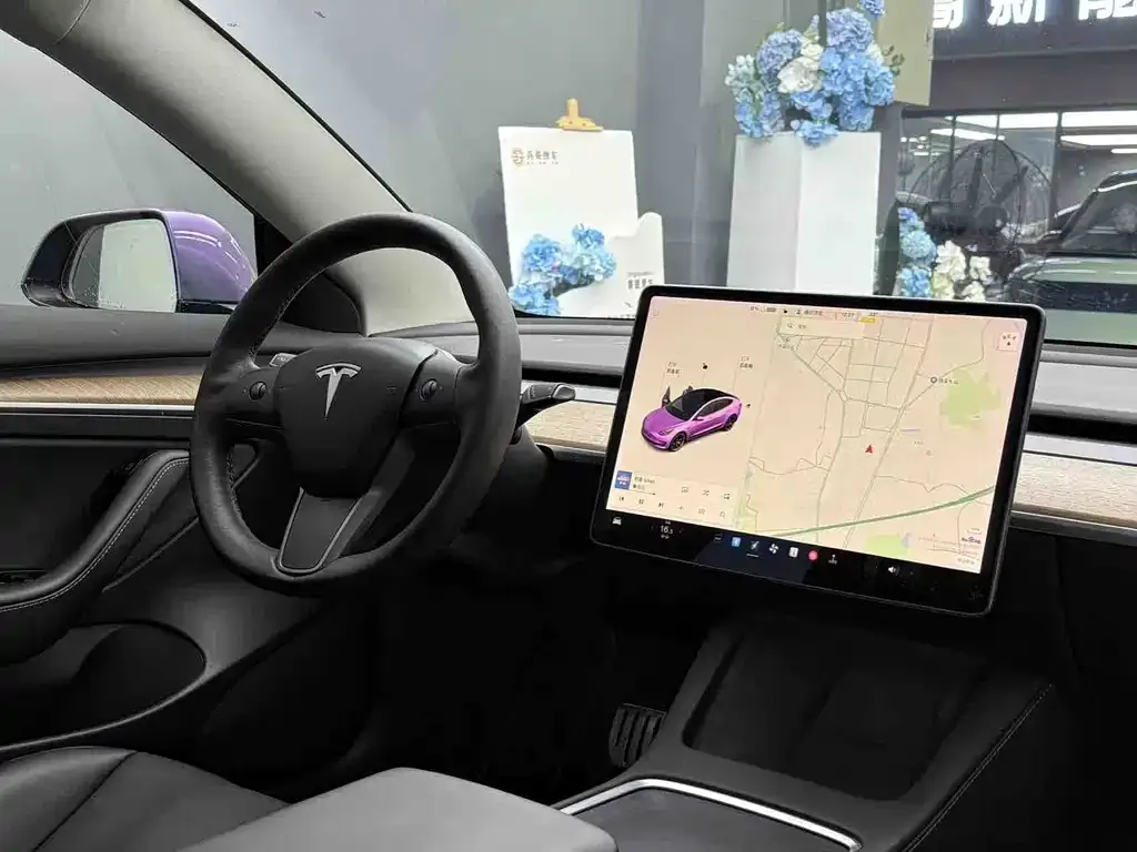 Tesla Model 3 — фото 6