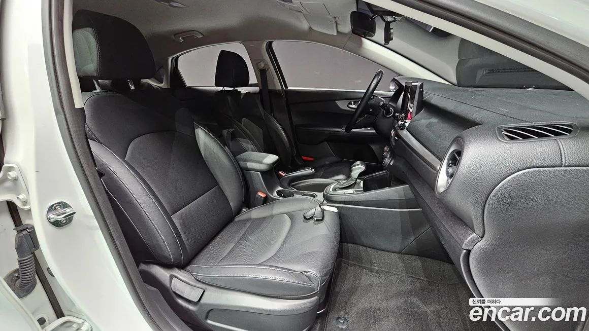 Kia K3 2021 из KR, фото 10