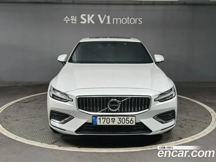 Volvo S60 2022 из KR, фото 1