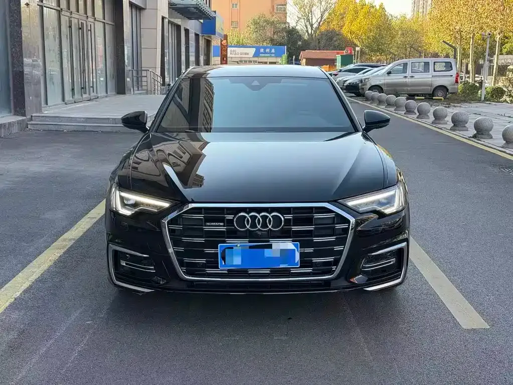 Audi A6L — фото 2