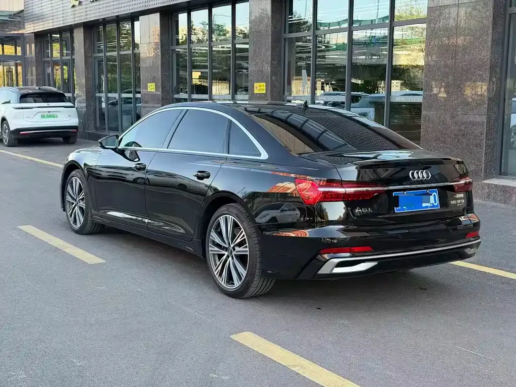 Audi A6L — фото 6