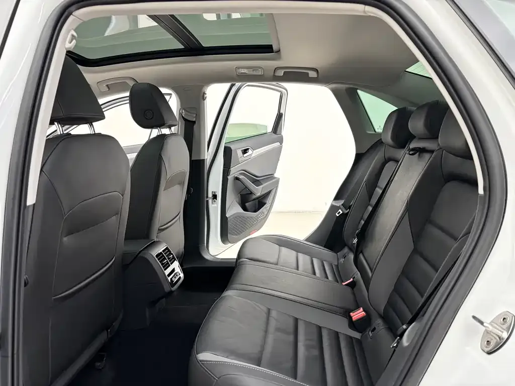Volkswagen Sagitar 2021 из CN, фото 9