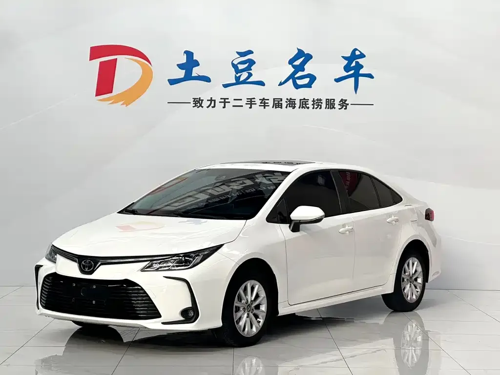 Toyota Corolla — фото 1