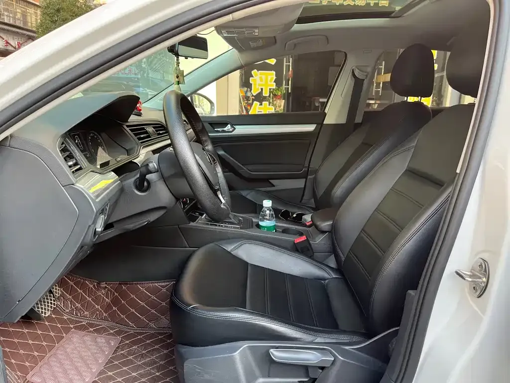 Volkswagen Lamando 2021 из CN, фото 8
