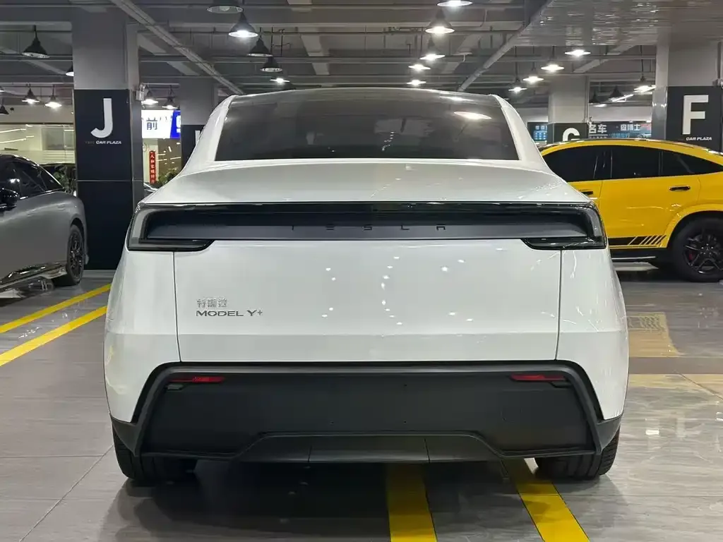 Tesla Model Y 2025 из CN, фото 5
