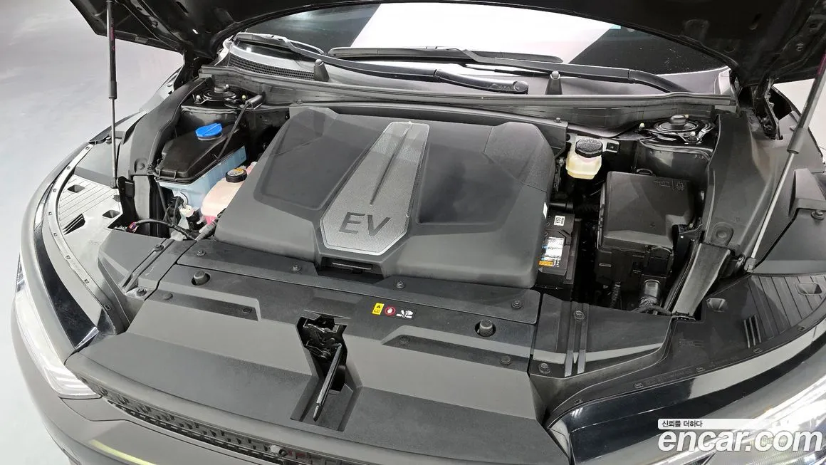 Kia EV6 — фото 6