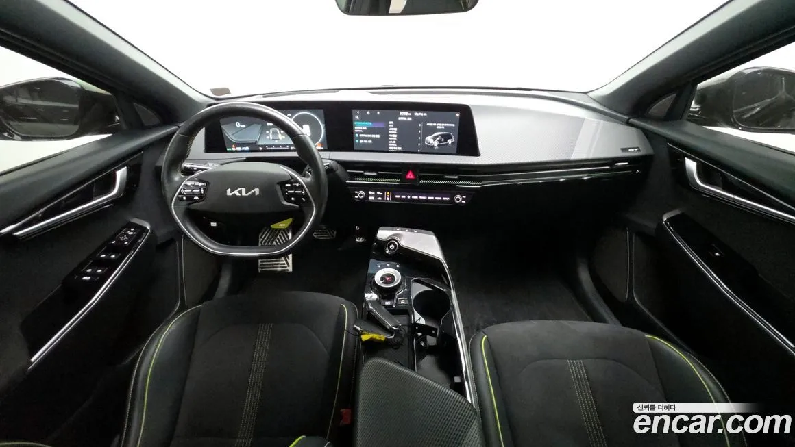 Kia EV6 — фото 7
