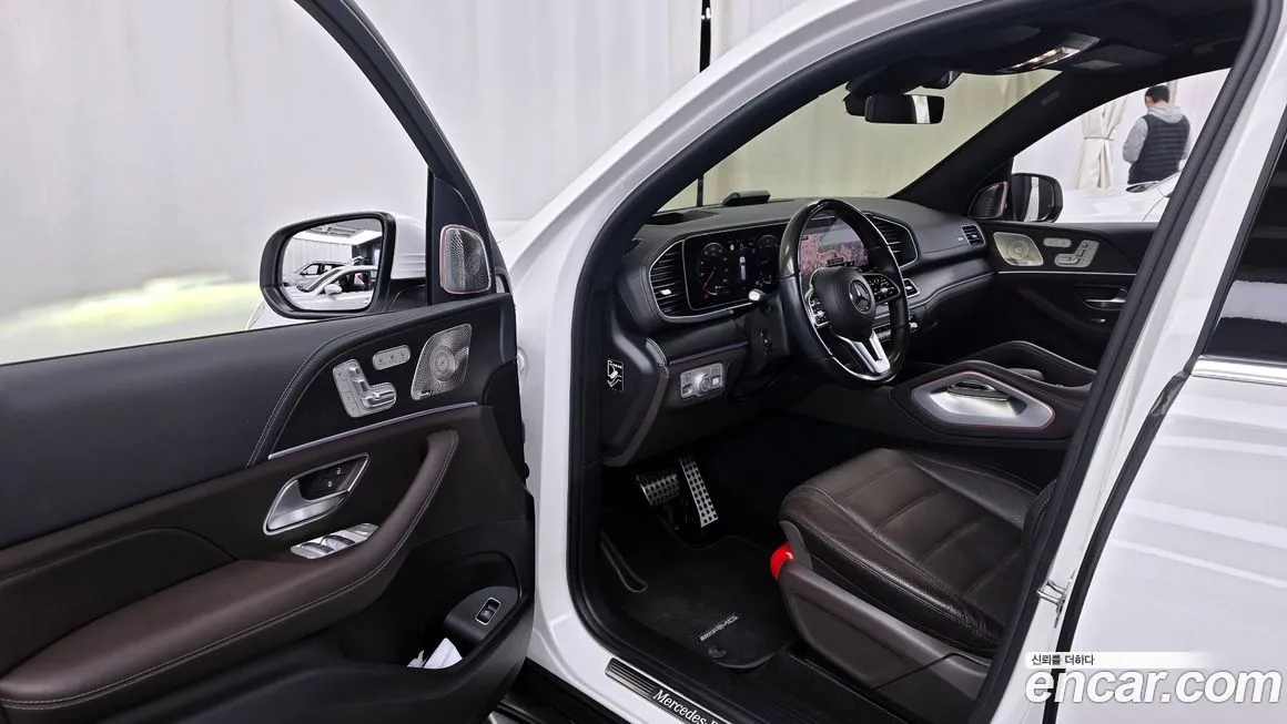 Mercedes-Benz GLS-Class — фото 10