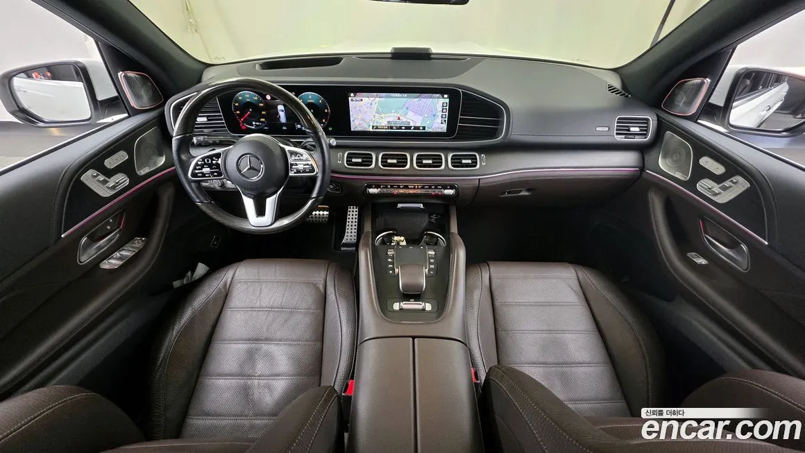 Mercedes-Benz GLS-Class — фото 7