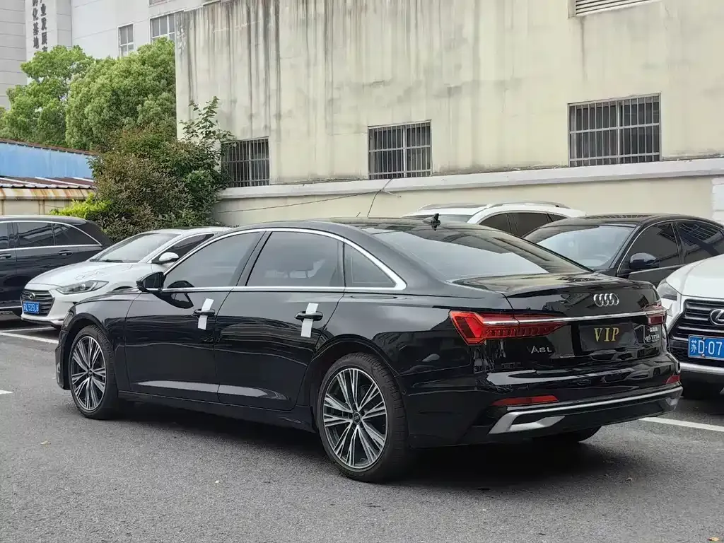 Audi A6L — фото 4