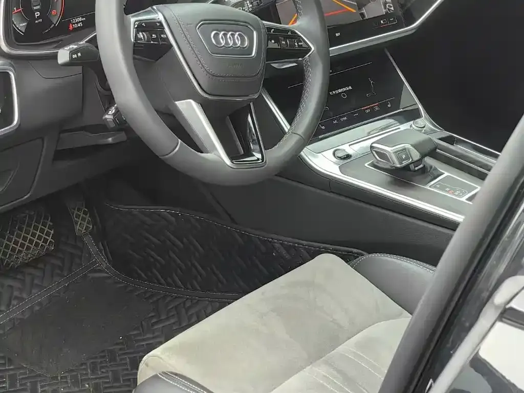 Audi A6L — фото 5