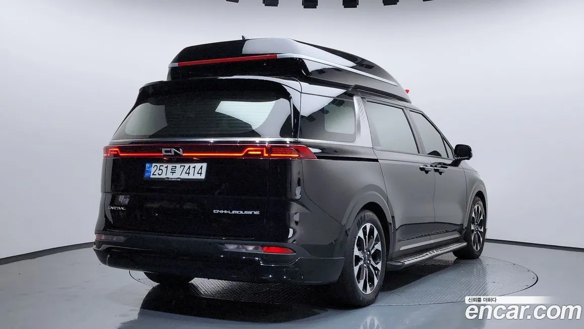 Kia Carnival 2023 из KR, фото 2