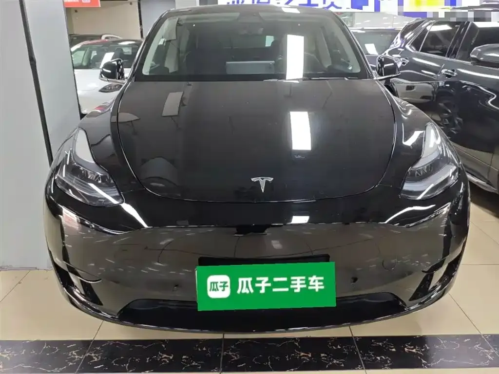Tesla Model Y 2024 из CN, фото 3