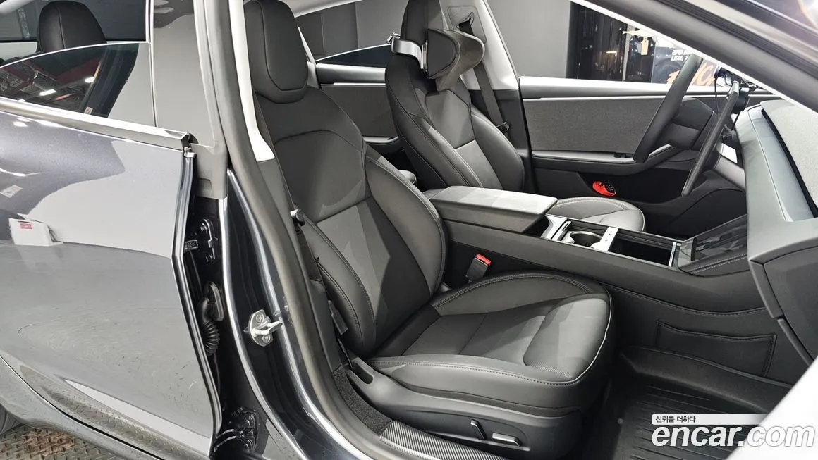 Tesla Model 3 — фото 10