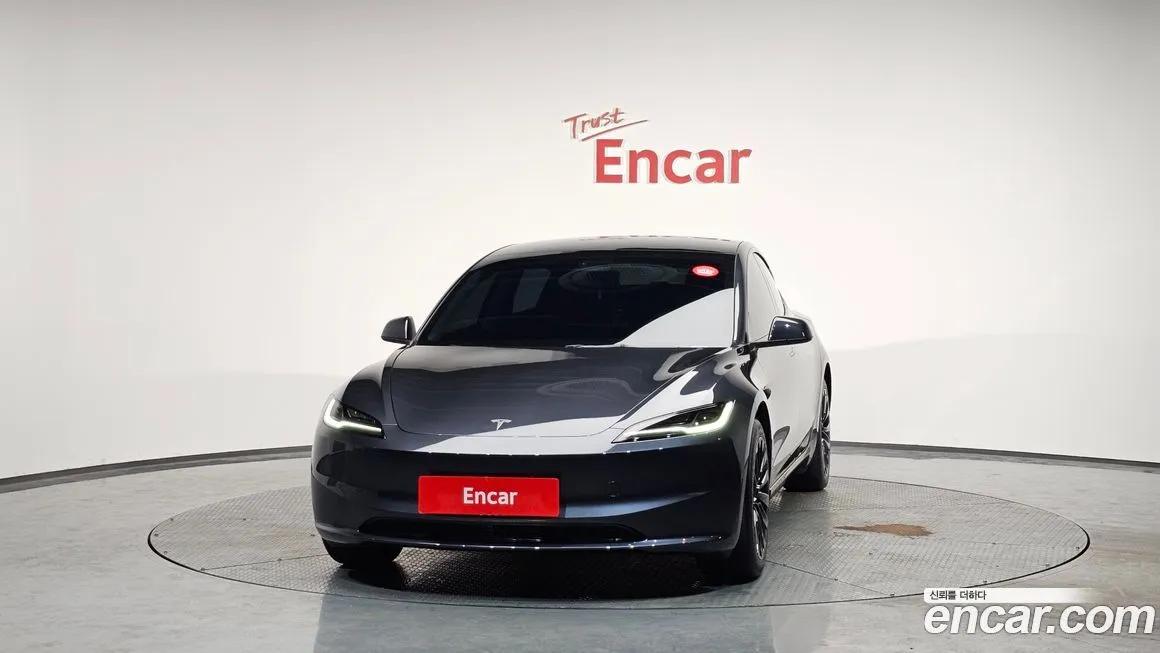 Tesla Model 3 — фото 3