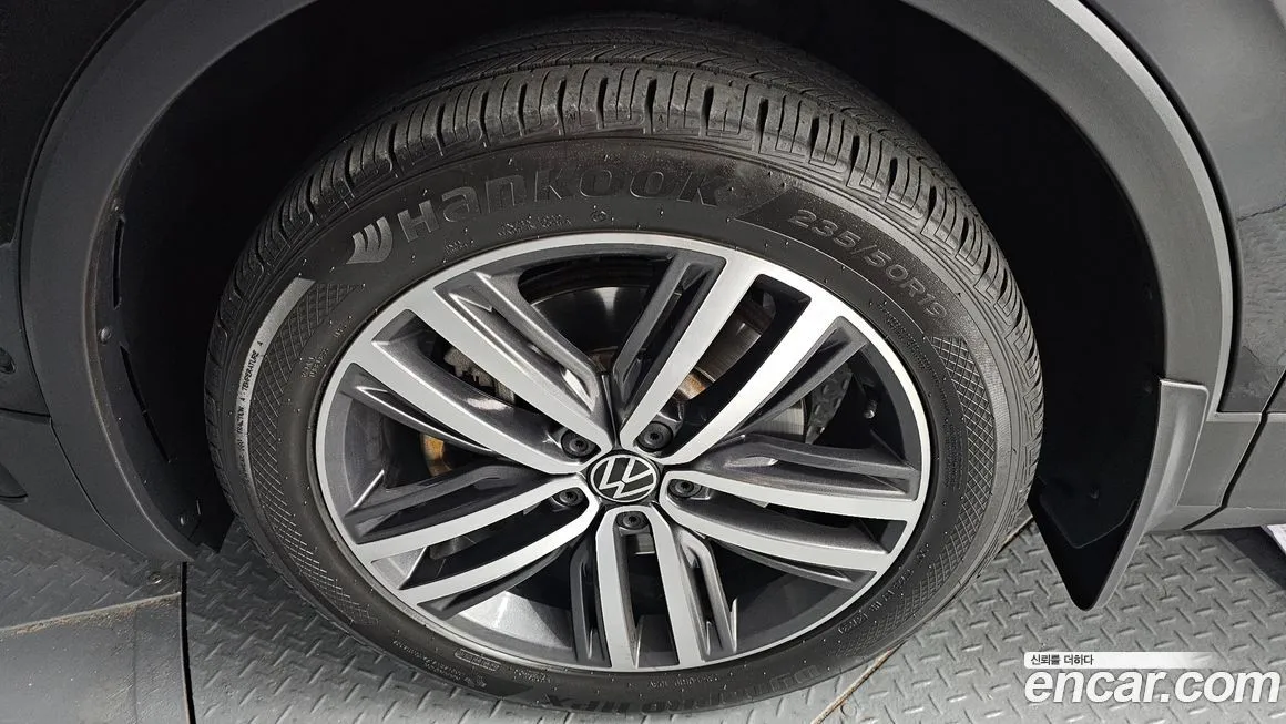 Volkswagen Tiguan 2023 из KR, фото 5