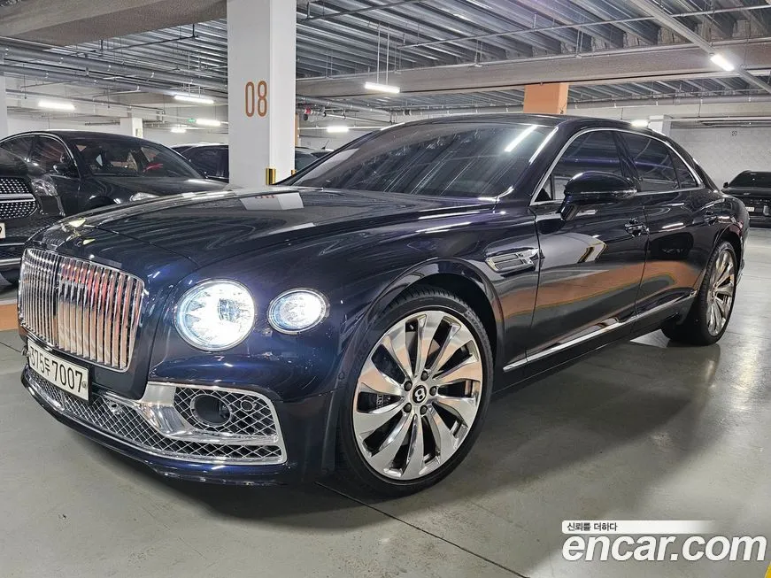 Bentley Flying Spur — фото 2