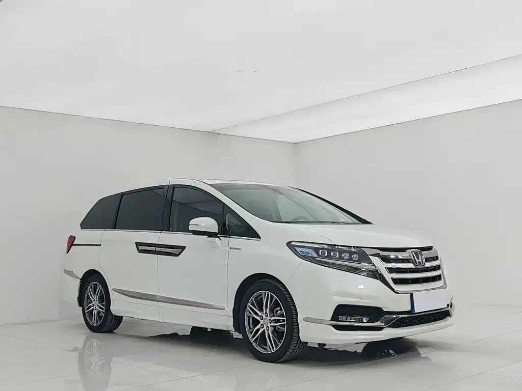 Honda Elysion 2021 из CN, фото 3