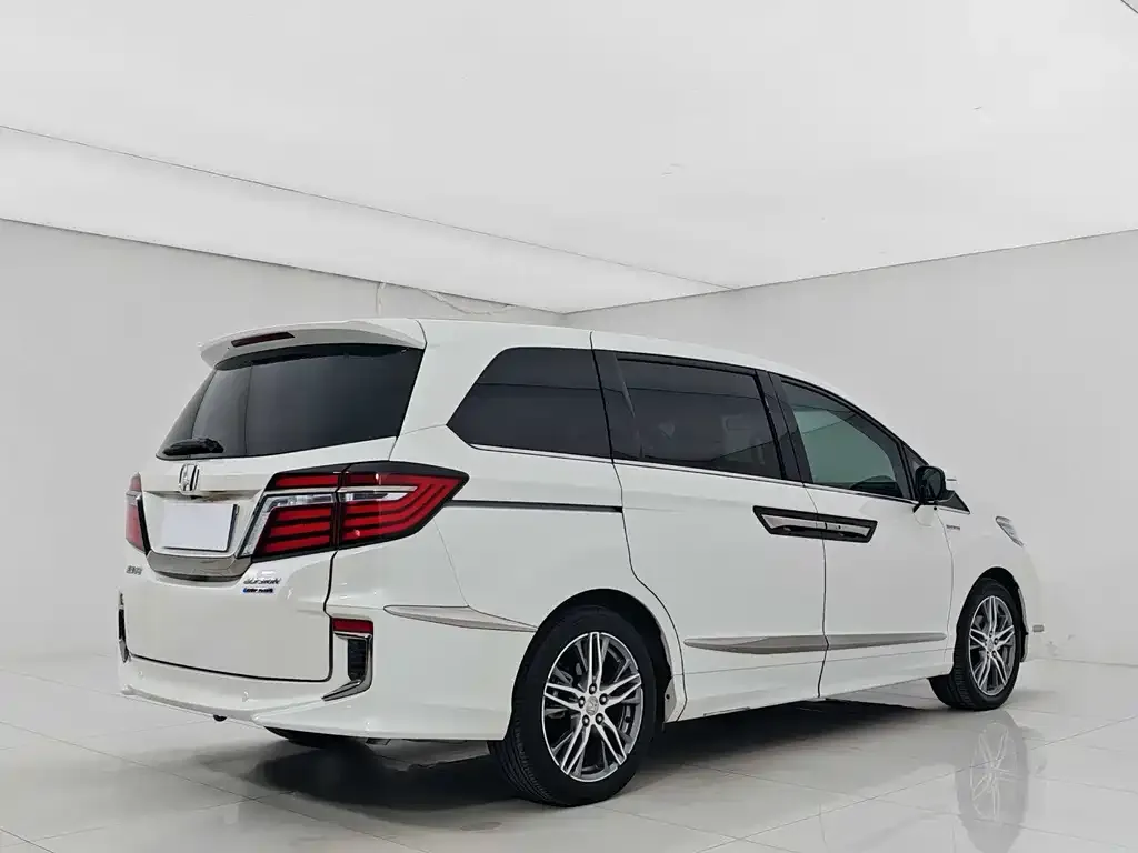 Honda Elysion 2021 из CN, фото 6