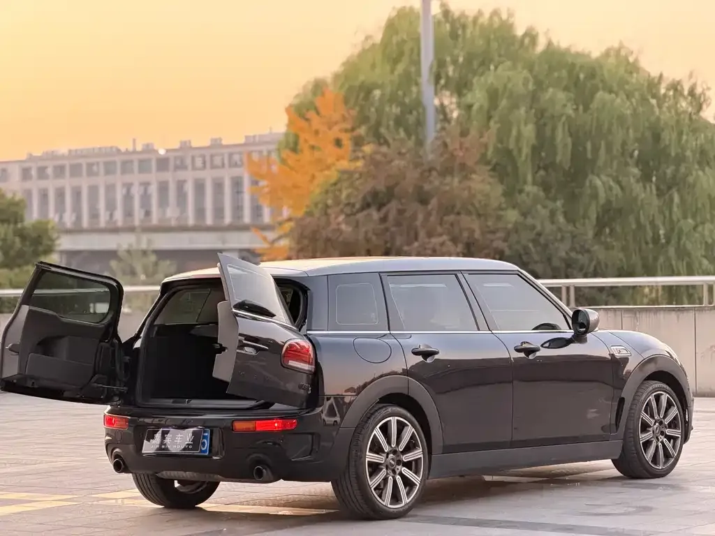 [object Object] Mini Clubman 2022 из CN, фото 4