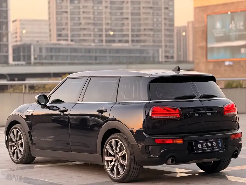 [object Object] Mini Clubman 2022 из CN, фото 5