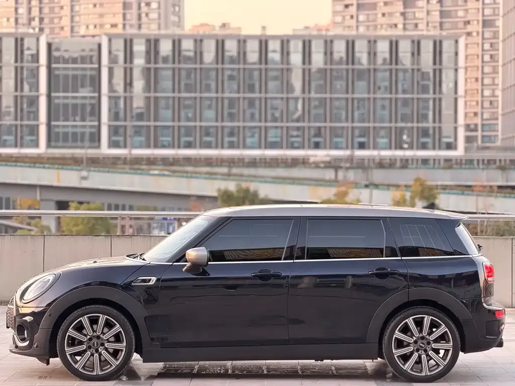 [object Object] Mini Clubman 2022 из CN, фото 7