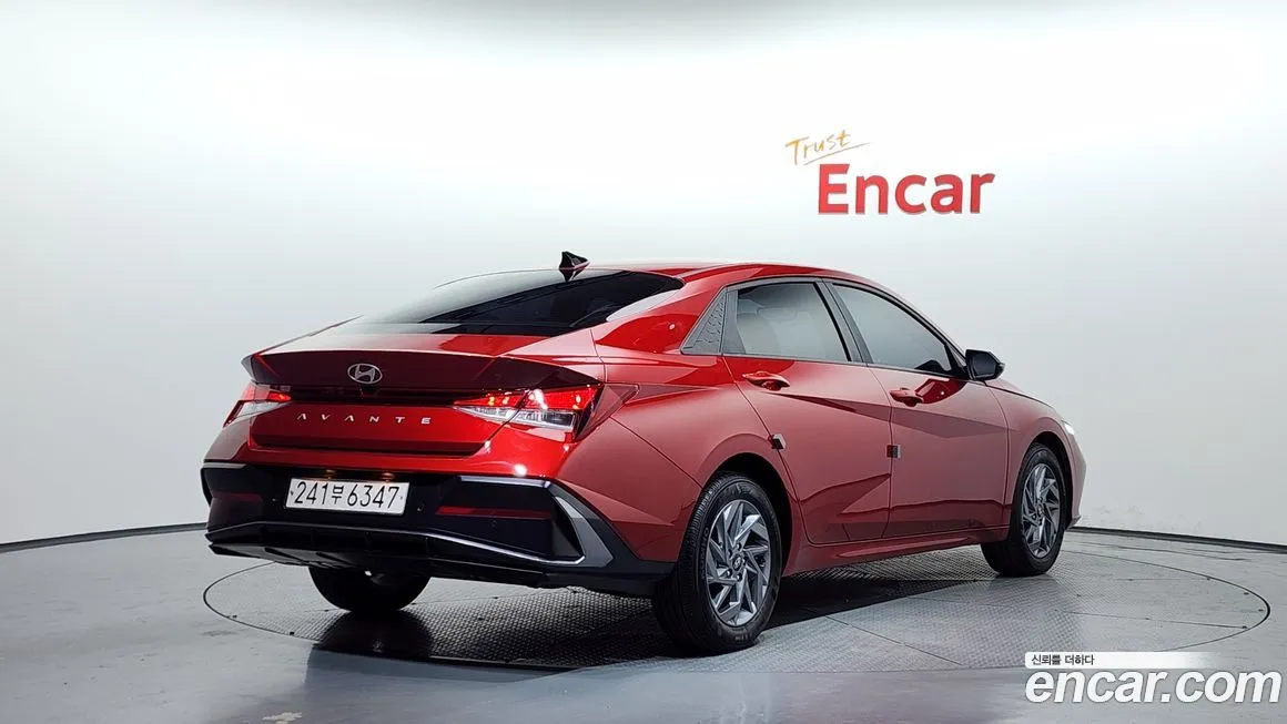 Hyundai AVANTE — фото 2