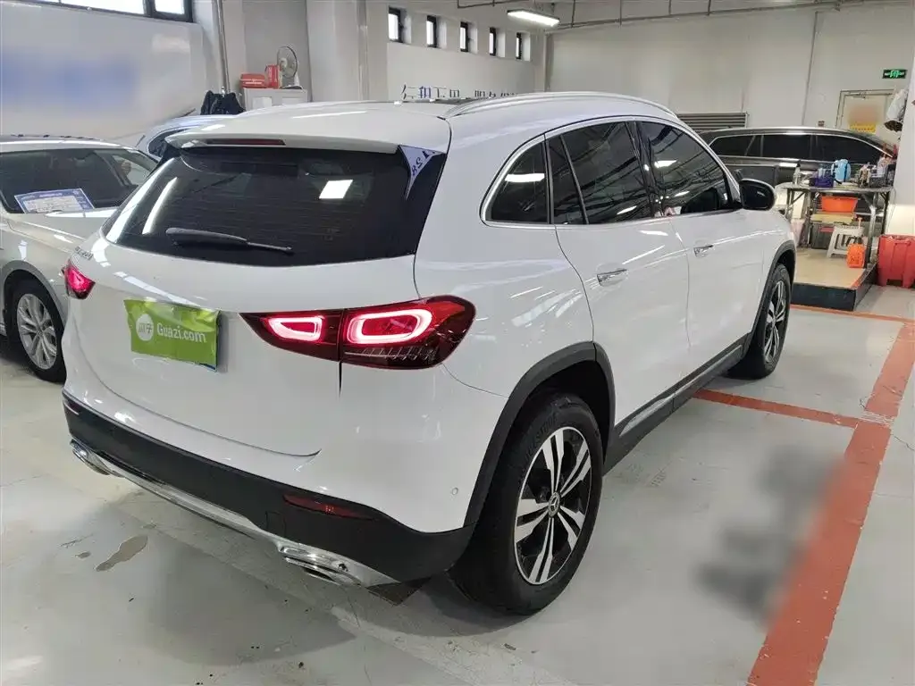 Mercedes-Benz GLA — фото 7