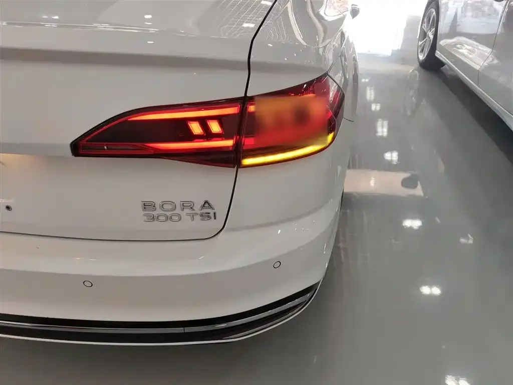 Volkswagen Bora 2024 из CN, фото 8