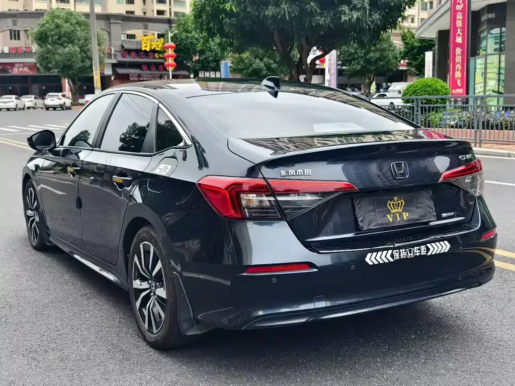 Honda Civic — фото 7