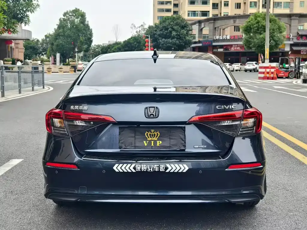 Honda Civic — фото 8
