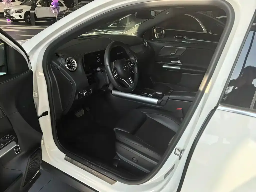 Mercedes-Benz GLA — фото 2
