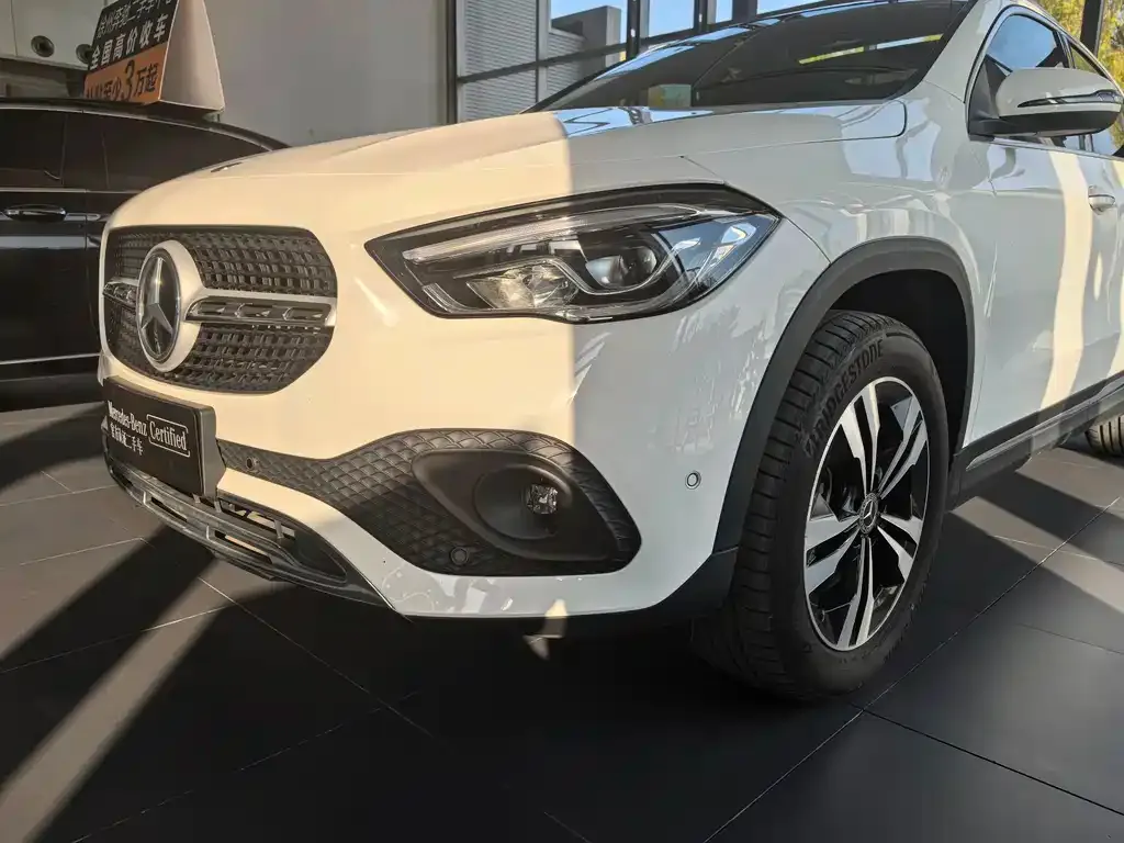 Mercedes-Benz GLA — фото 8