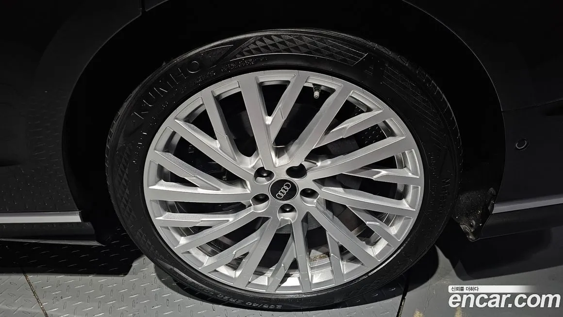 Audi A8 2021 из KR, фото 5