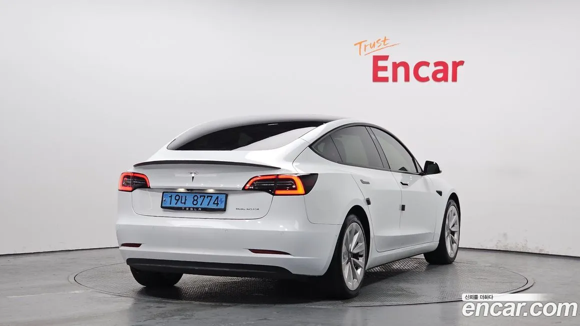 Tesla Model 3 2022 из KR, фото 2