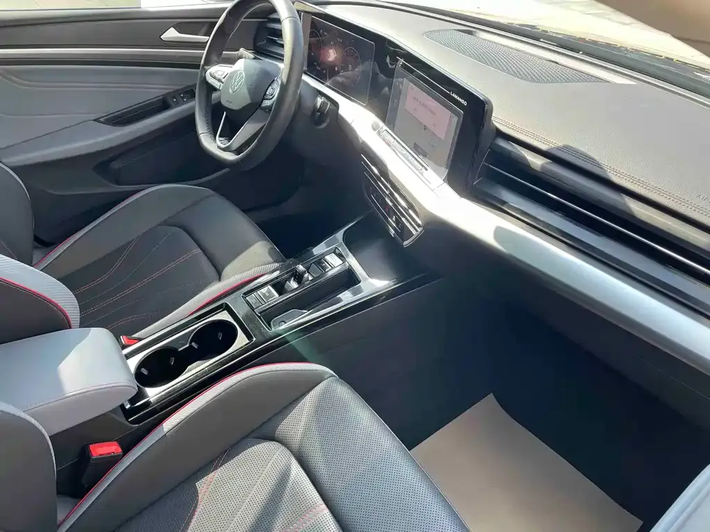 Volkswagen Lamando 2024 из CN, фото 6
